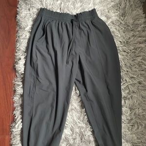 Abercrombie traveler jogger size large